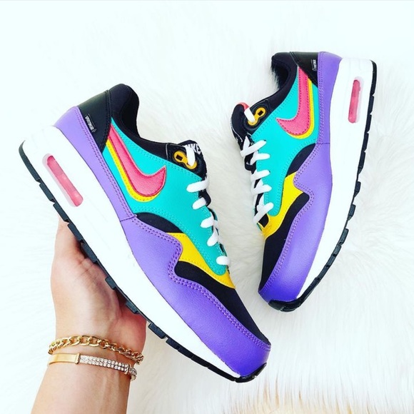 NIKE Air Max 1 Sneakers - Picture 6 of 6